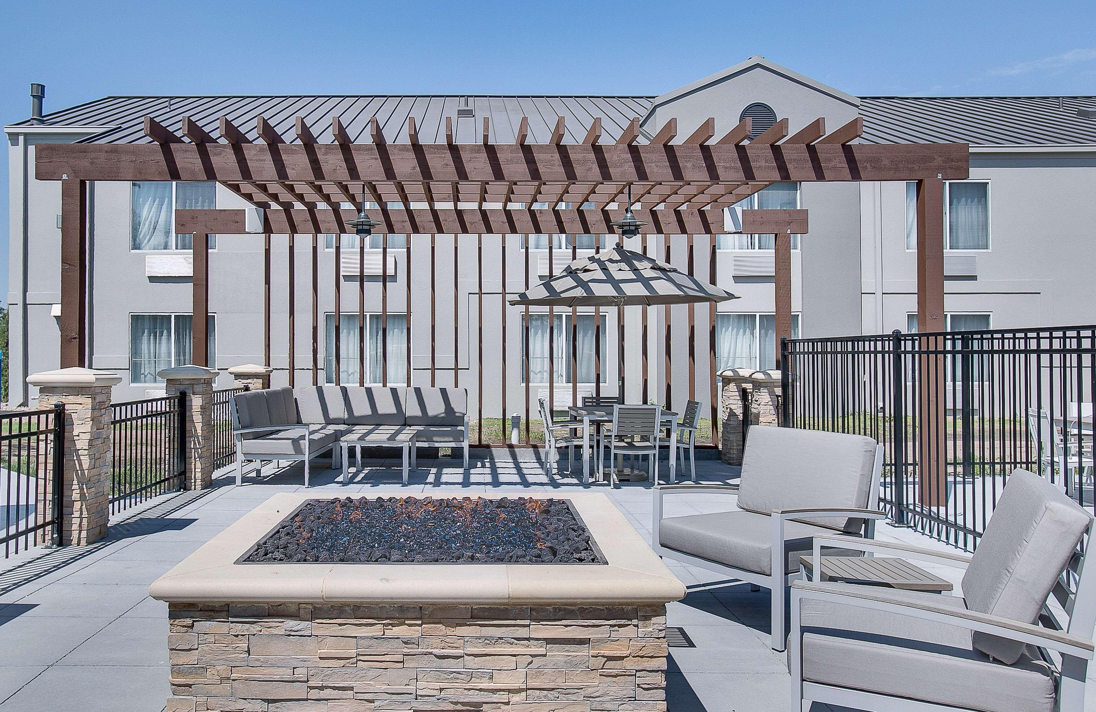 Country Inn & Suites By Radisson, Wichita East, Ks Luaran gambar