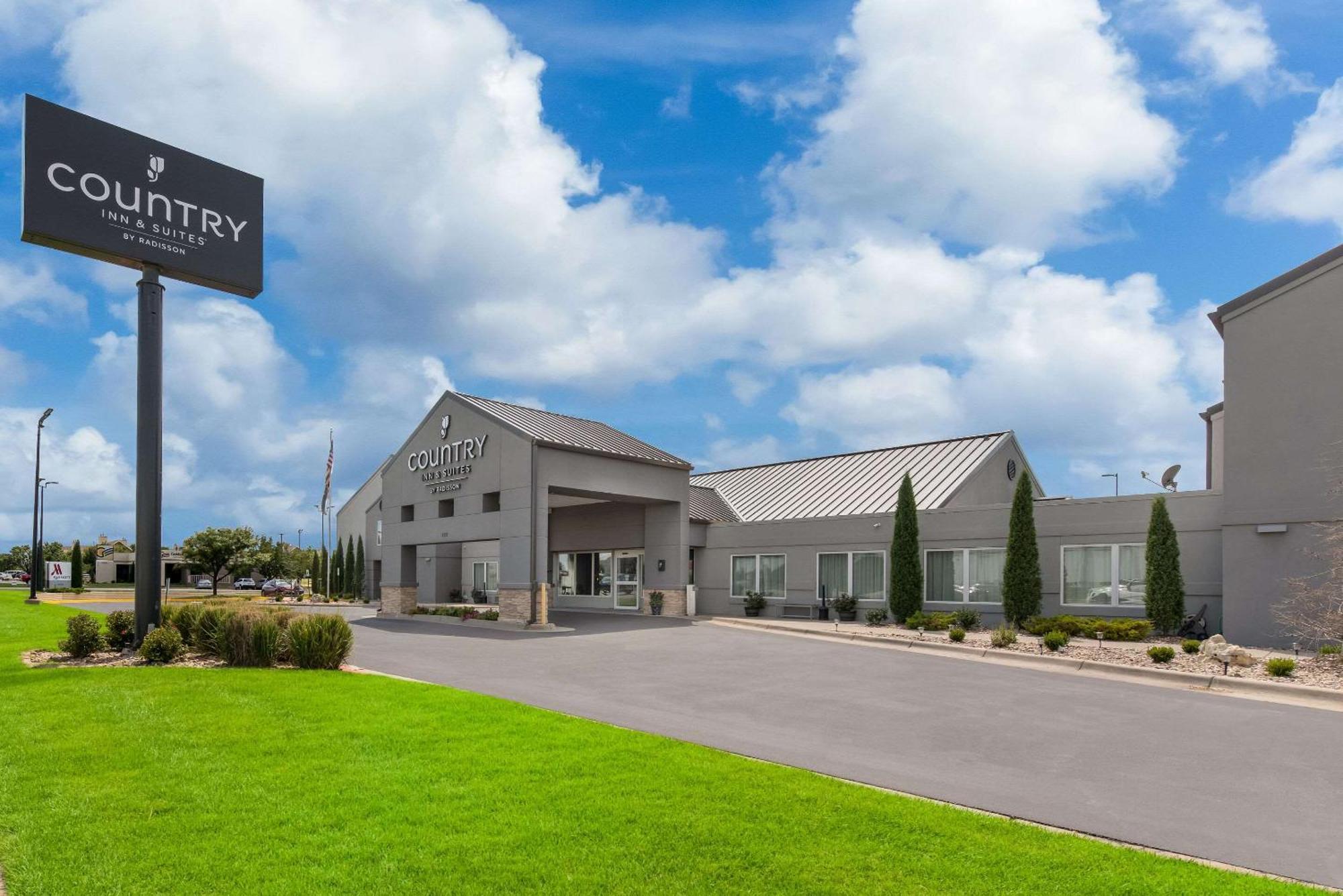 Country Inn & Suites By Radisson, Wichita East, Ks Luaran gambar