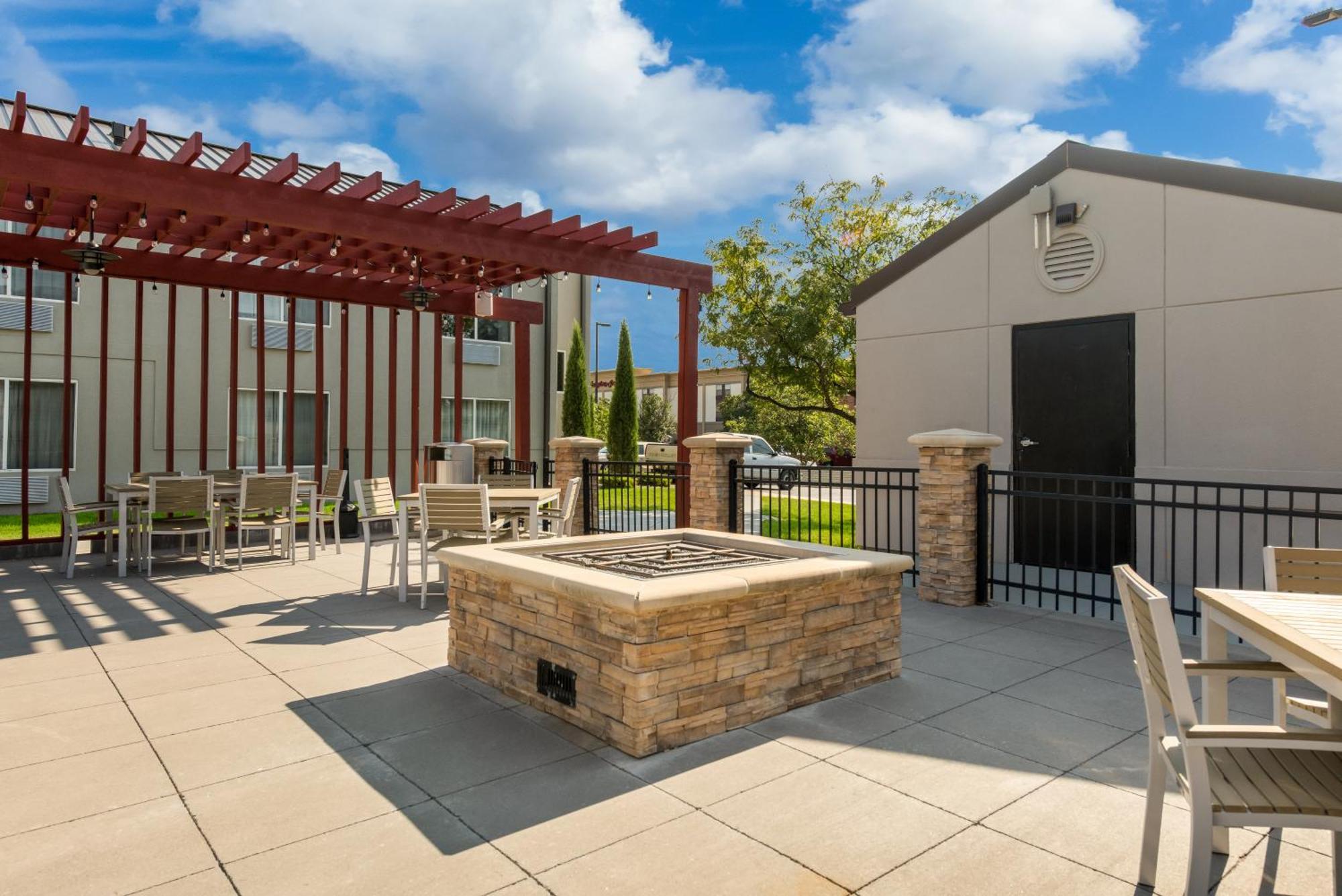Country Inn & Suites By Radisson, Wichita East, Ks Luaran gambar