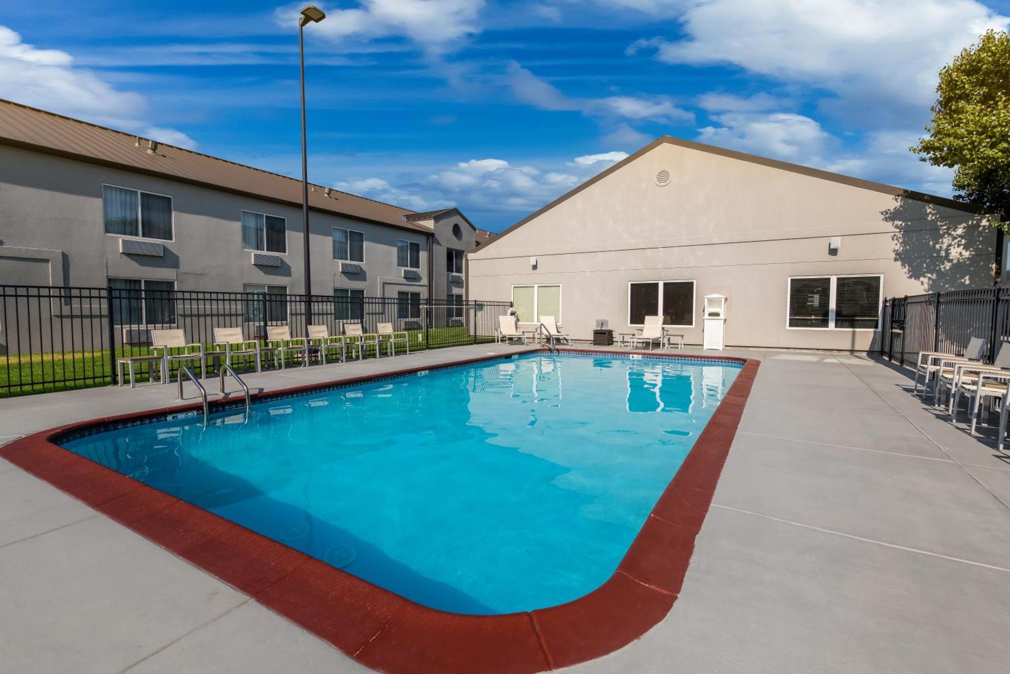 Country Inn & Suites By Radisson, Wichita East, Ks Luaran gambar