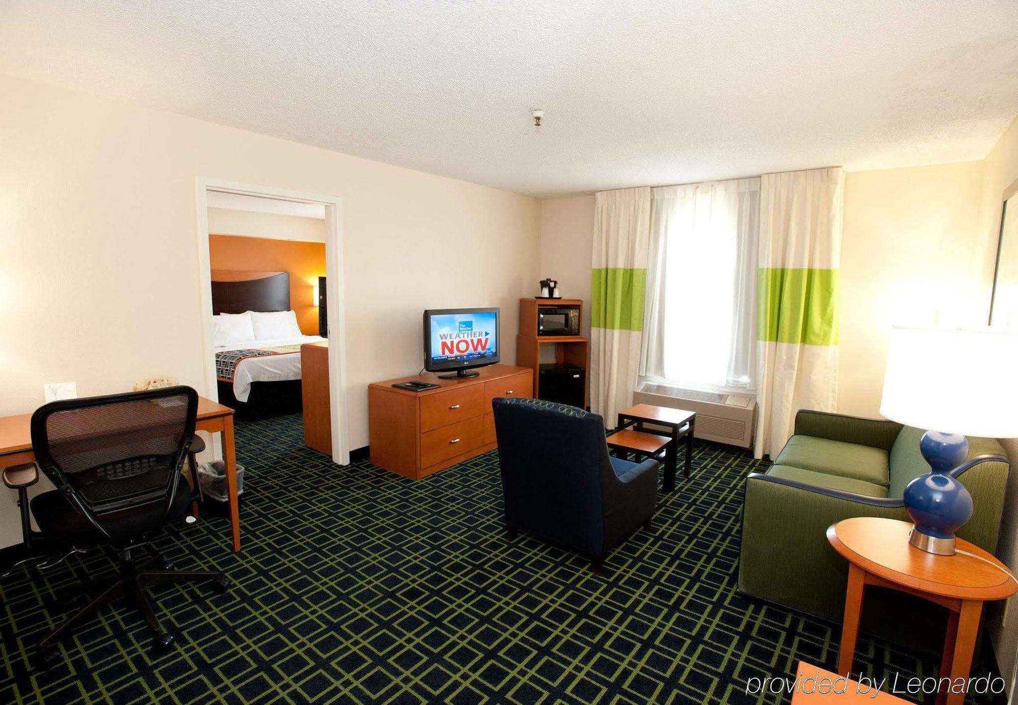Country Inn & Suites By Radisson, Wichita East, Ks Bilik gambar